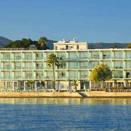 코스 아크티스 아트 4*